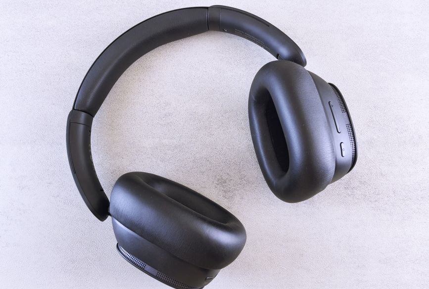 Fone Intra ou Over-ear em 2026: Guia de Compra Após 15 Testes