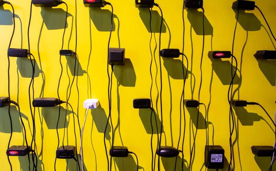 Power Bank Vale a Pena? Testei 6 com Wattímetro e a Verdade