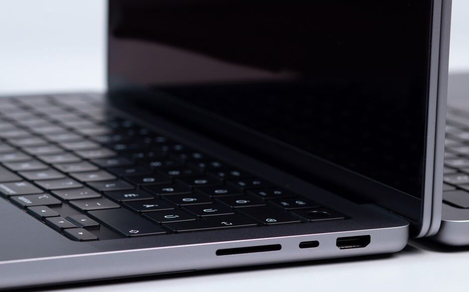 SSD vs HD Externo: Qual Comprar em 2026 (Testei os Dois)